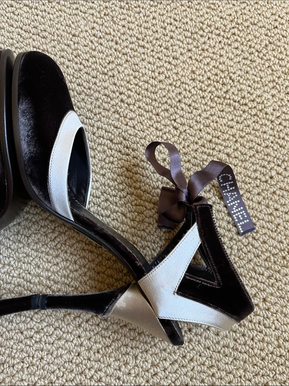 CHANEL vintage slingback